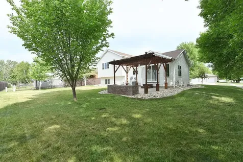 1519 Maple Lane West Fargo ND 58078