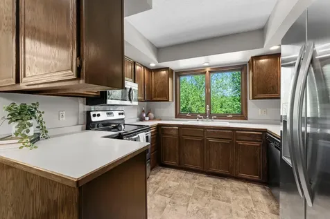 3321 Brookview Drive Burnsville MN 55337