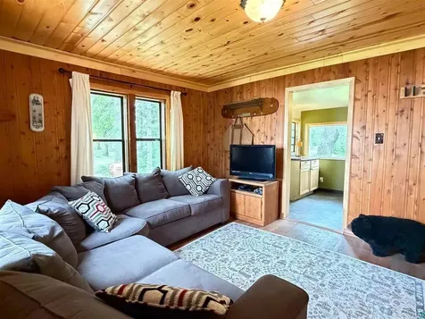 2670 Knock Road Eveleth MN 55734