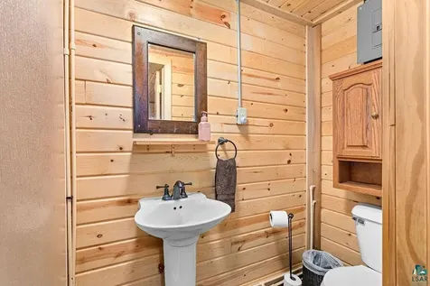 2670 Knock Road Eveleth MN 55734