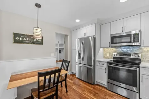181 Cascade Court Chanhassen MN 55317