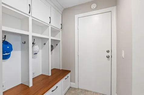 181 Cascade Court Chanhassen MN 55317