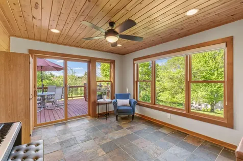 181 Cascade Court Chanhassen MN 55317
