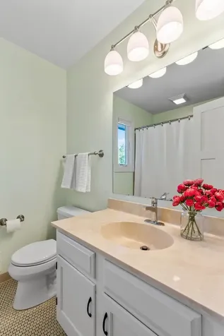 181 Cascade Court Chanhassen MN 55317