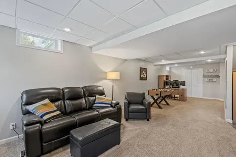 181 Cascade Court Chanhassen MN 55317