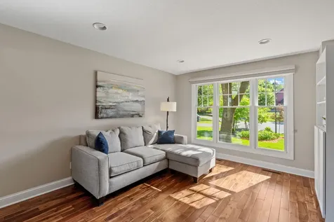 181 Cascade Court Chanhassen MN 55317