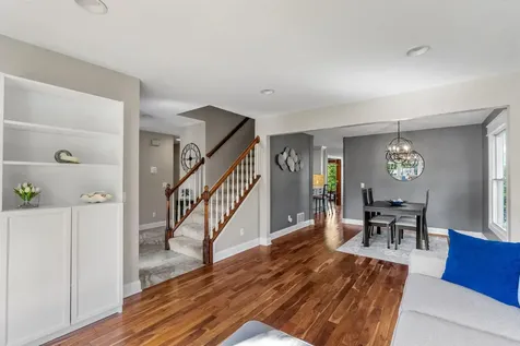 181 Cascade Court Chanhassen MN 55317
