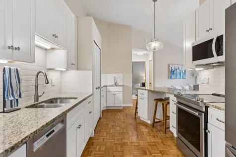 5448 Pompano Drive Minnetonka MN 55343