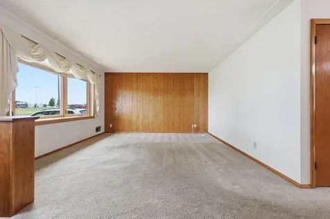 4002 7th Avenue Anoka MN 55303