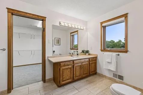 75 Apple Orchard Road White Bear Lake MN 55110