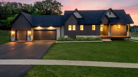 19820 Henning Avenue Lakeville MN 55044