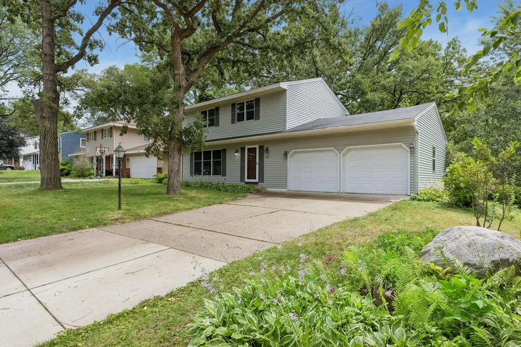 7117 Steepleview Road Woodbury MN 55125
