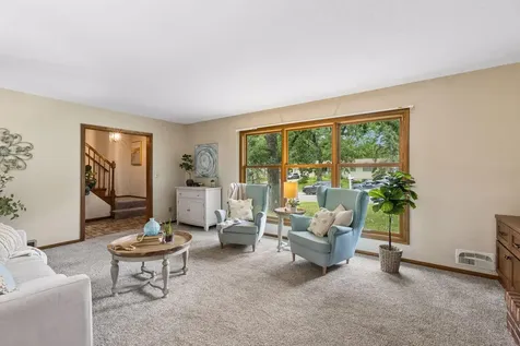 7117 Steepleview Road Woodbury MN 55125