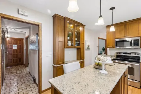 7117 Steepleview Road Woodbury MN 55125