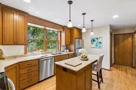 7117 Steepleview Road Woodbury MN 55125