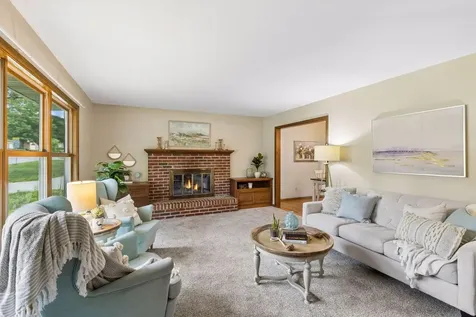 7117 Steepleview Road Woodbury MN 55125