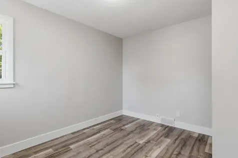 8509 10th Avenue S Bloomington MN 55420