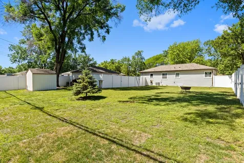8509 10th Avenue S Bloomington MN 55420