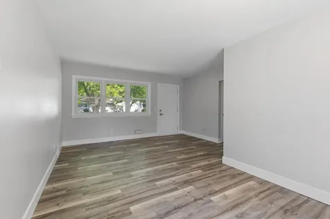 8509 10th Avenue S Bloomington MN 55420