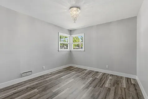 8509 10th Avenue S Bloomington MN 55420