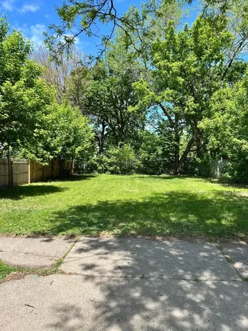 422 33rd Avenue N Minneapolis MN 55412