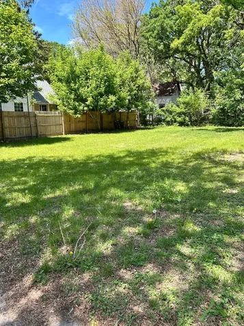 422 33rd Avenue N Minneapolis MN 55412