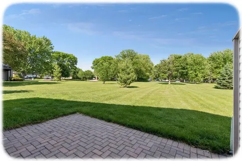 9558 Kingsview Lane N Maple Grove MN 55369