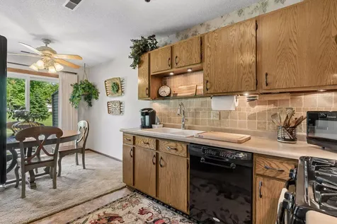 9558 Kingsview Lane N Maple Grove MN 55369