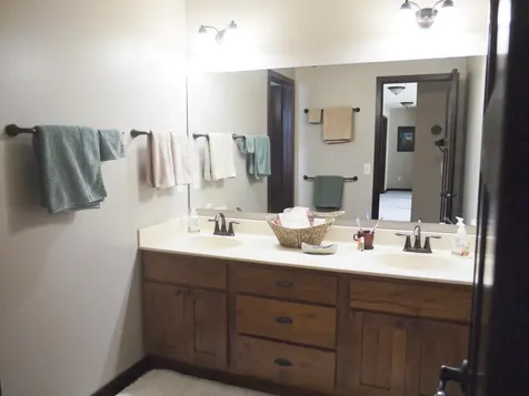 5250 167th Street W Lakeville MN 55044