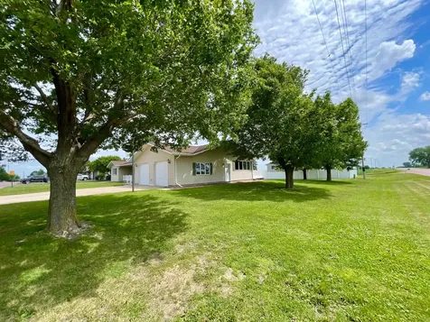 212 Eastern Avenue S Comfrey MN 56019