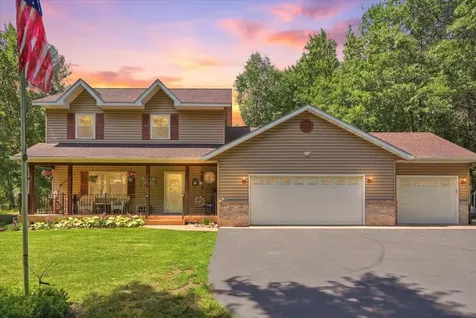 733 220th Street Osceola WI 54020