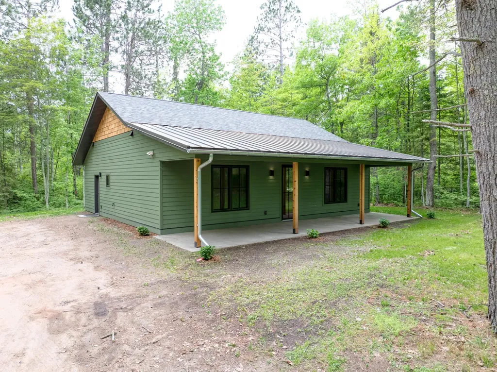 25294 Piquant Way Cohasset MN 55721