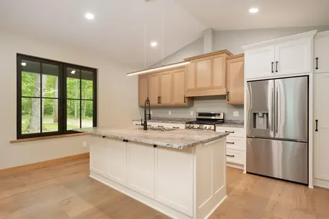 25294 Piquant Way Cohasset MN 55721