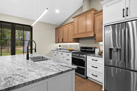 25294 Piquant Way Cohasset MN 55721
