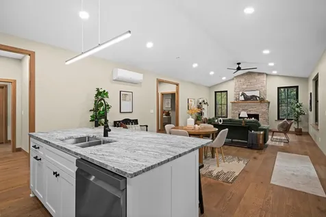 25294 Piquant Way Cohasset MN 55721