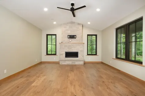 25294 Piquant Way Cohasset MN 55721