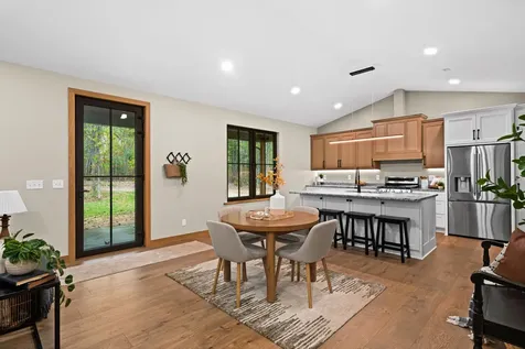 25294 Piquant Way Cohasset MN 55721