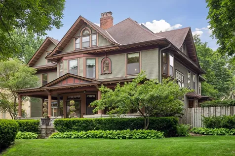 818 Goodrich Avenue Saint Paul MN 55105