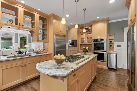 818 Goodrich Avenue Saint Paul MN 55105