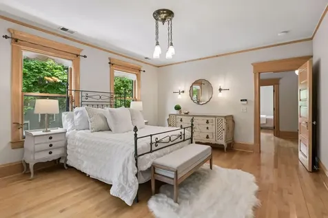 818 Goodrich Avenue Saint Paul MN 55105