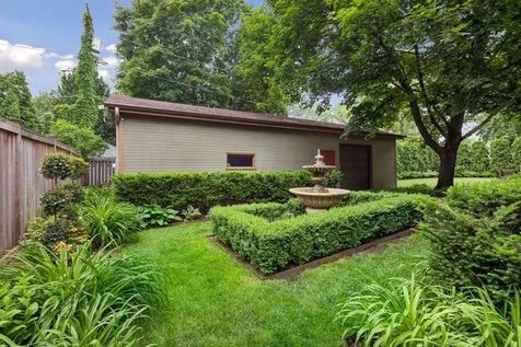 818 Goodrich Avenue Saint Paul MN 55105