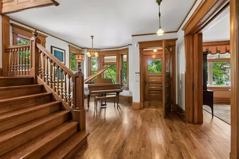 818 Goodrich Avenue Saint Paul MN 55105