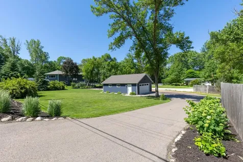 25525 Smithtown Road Excelsior MN 55331