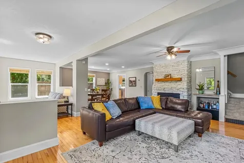 25525 Smithtown Road Excelsior MN 55331