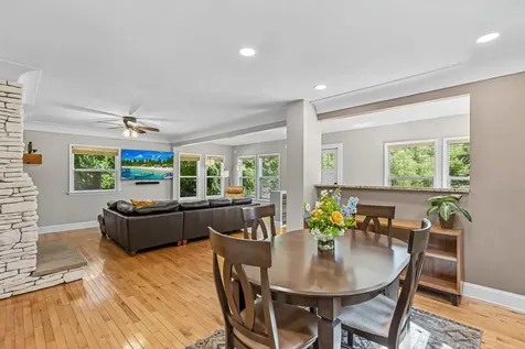 25525 Smithtown Road Excelsior MN 55331