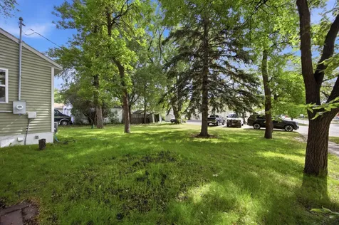 1550 13 1/2 Street S Fargo ND 58103