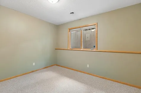 18205 39th Avenue N Plymouth MN 55446