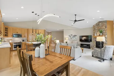 18205 39th Avenue N Plymouth MN 55446