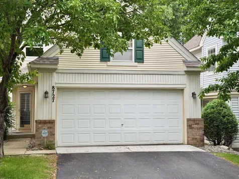 8727 N Bay Drive Chanhassen MN 55317