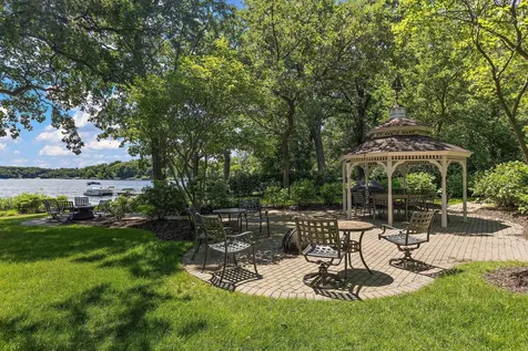 8727 N Bay Drive Chanhassen MN 55317